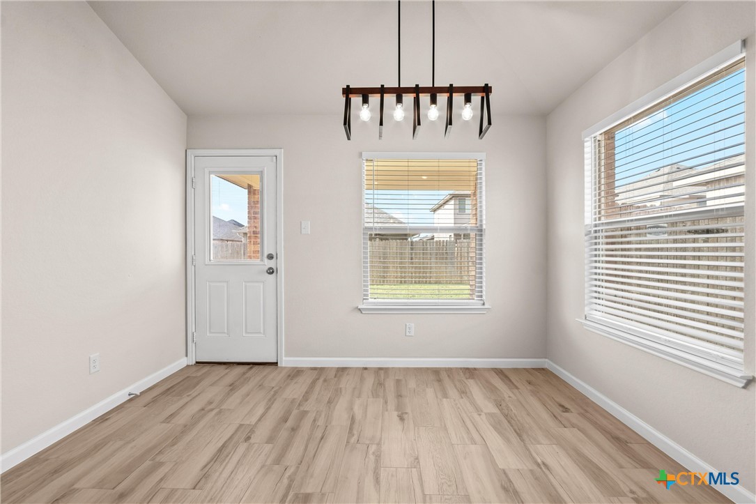 8915 Sky Crest Drive Property Photo 13