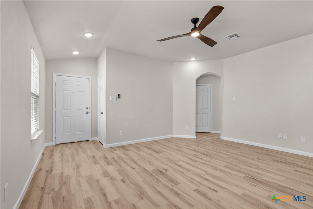 8915 Sky Crest Drive Property Photo 15