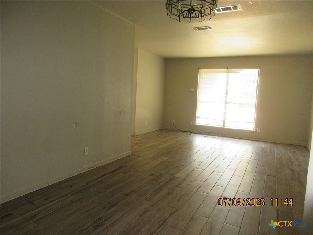 623750 Property Photo 4