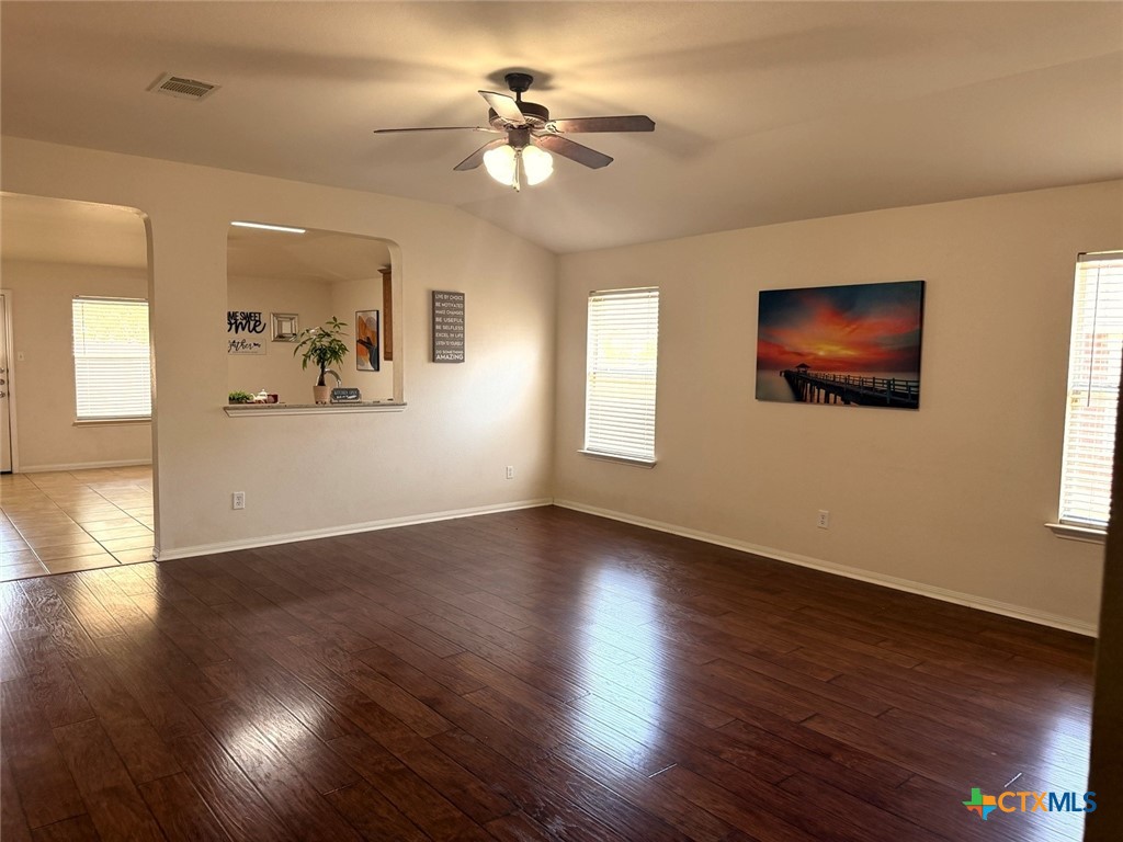505 Leo Lane Property Photo 2