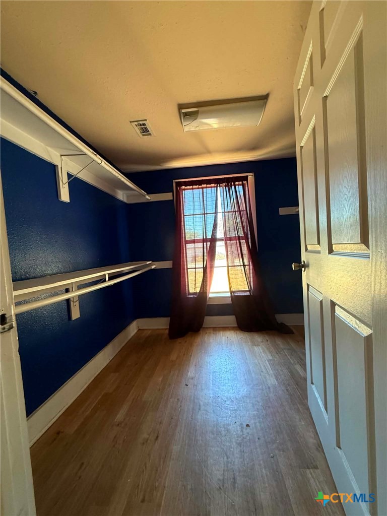 207 N Broad Street Property Photo 7