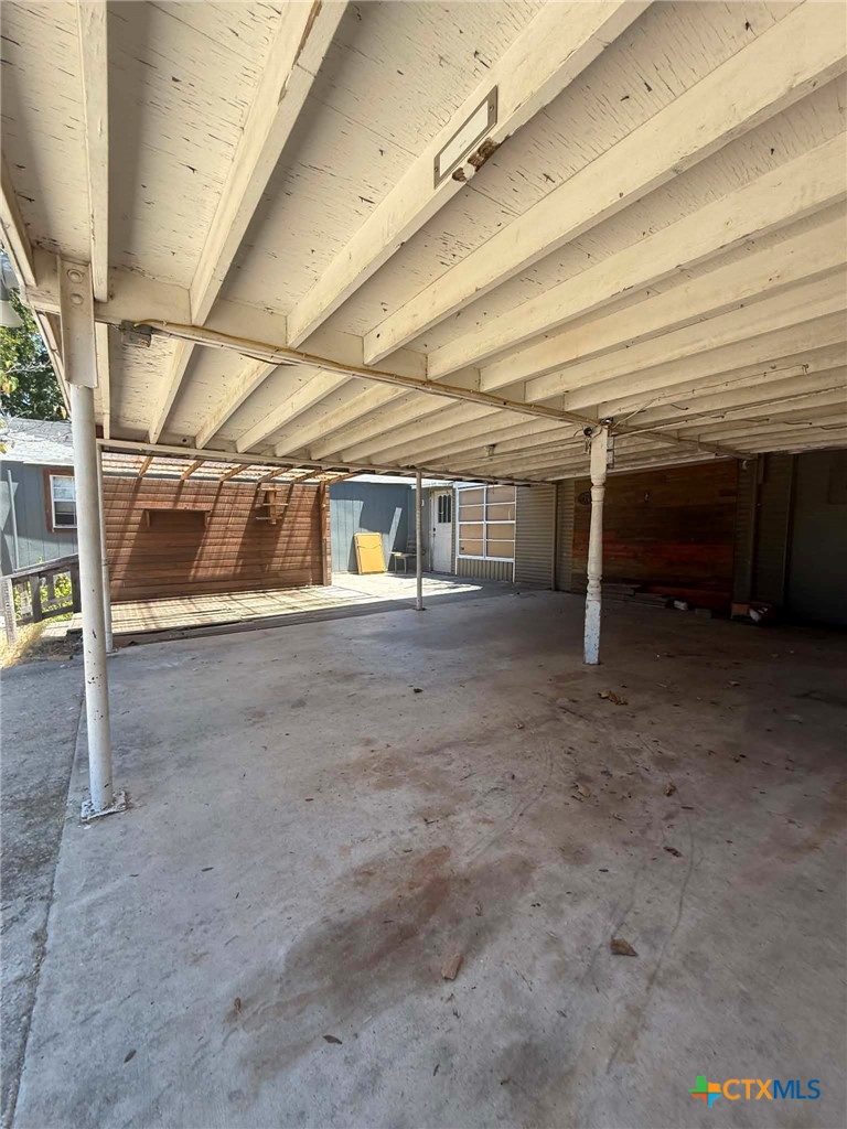 206 W Avenue B Property Photo 19
