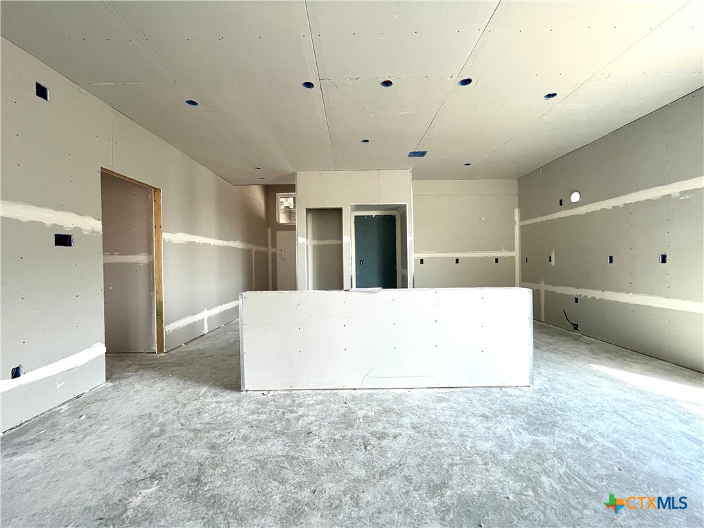 335 Pathfinder Drive Property Photo 6