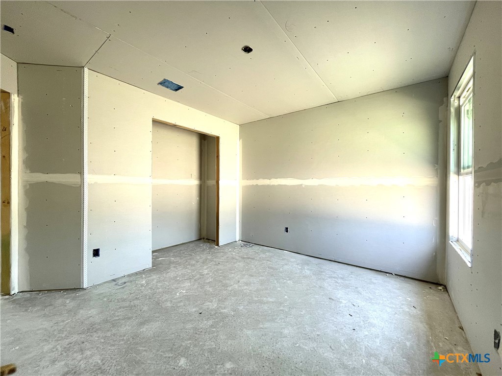 335 Pathfinder Drive Property Photo 12