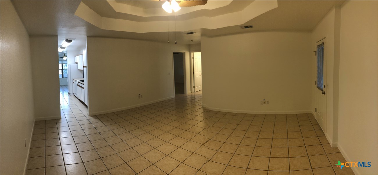 2744 N Heynis Property Photo 6