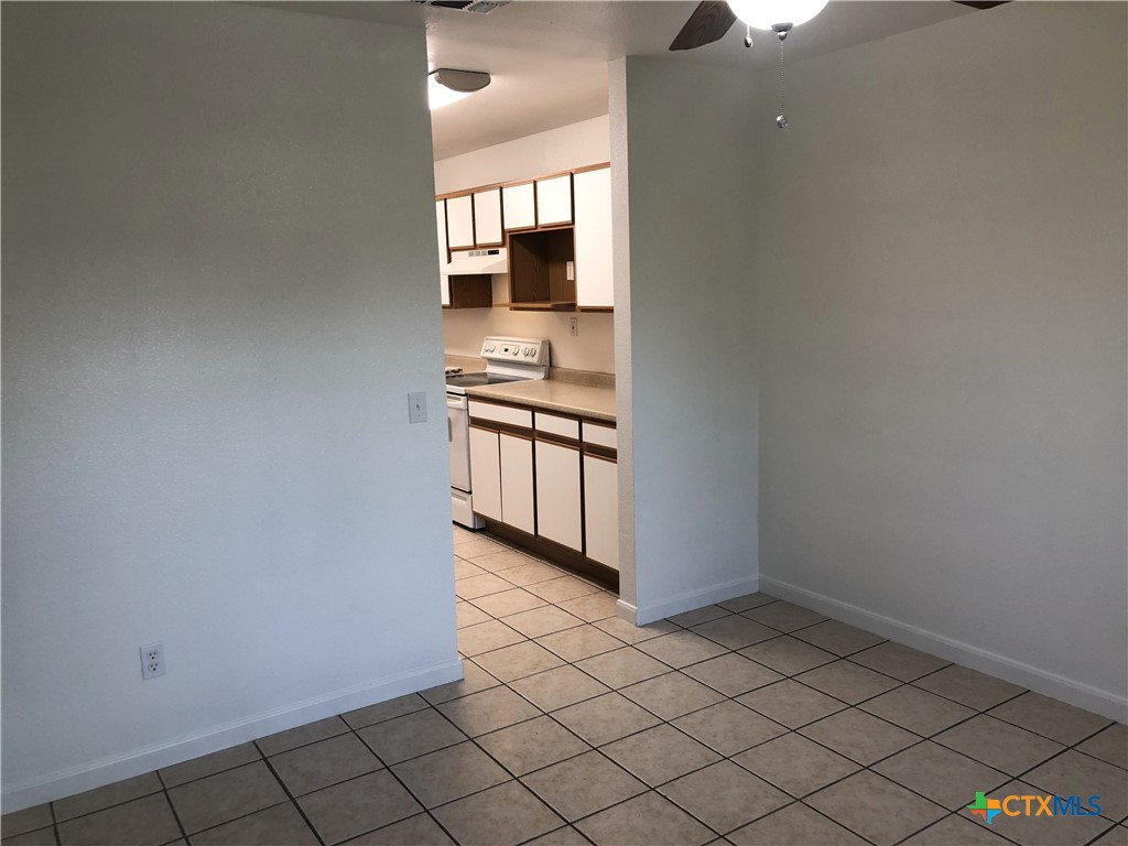 2744 N Heynis Property Photo 14