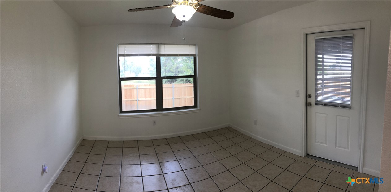 2744 N Heynis Property Photo 16