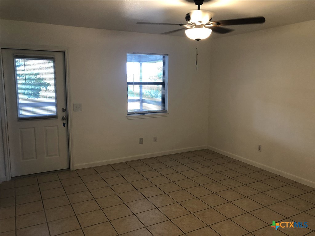 2744 N Heynis Property Photo 20