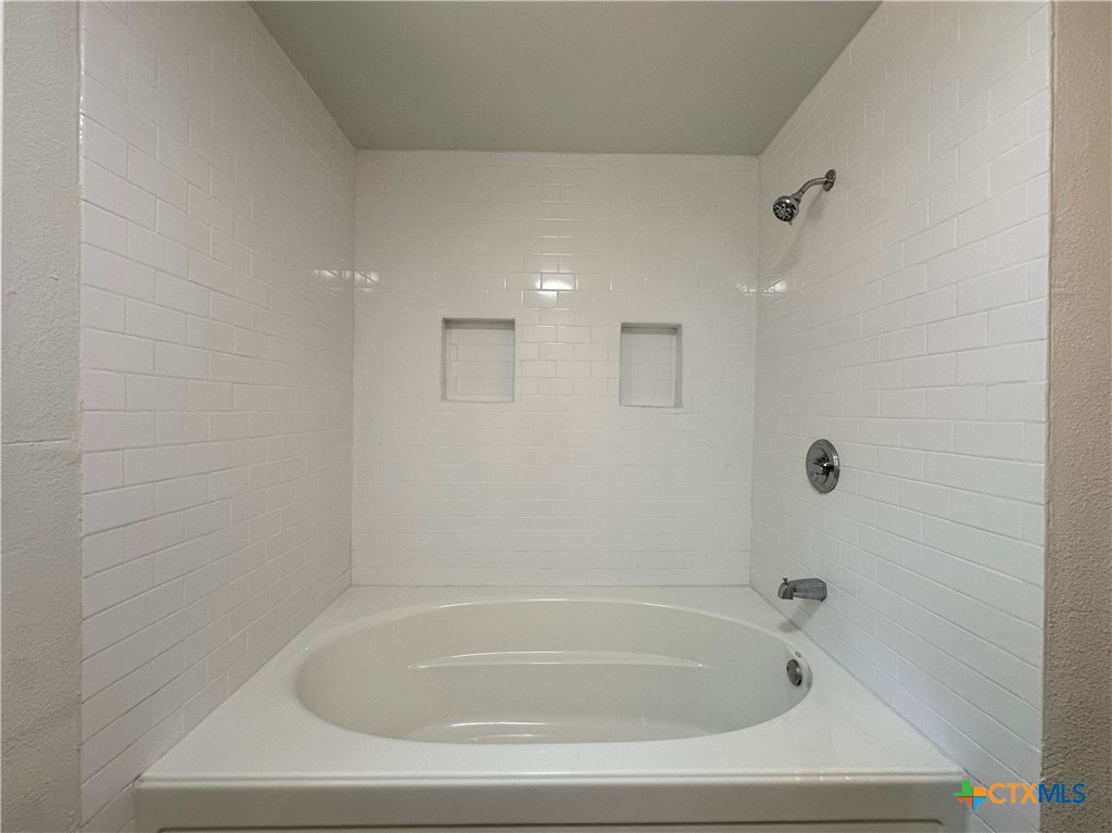 3906 Chisholm Trail Property Photo 38