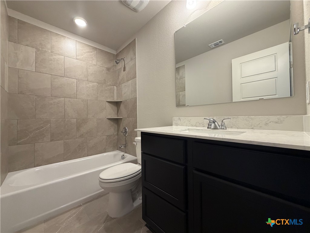 506 University Avenue Property Photo 15