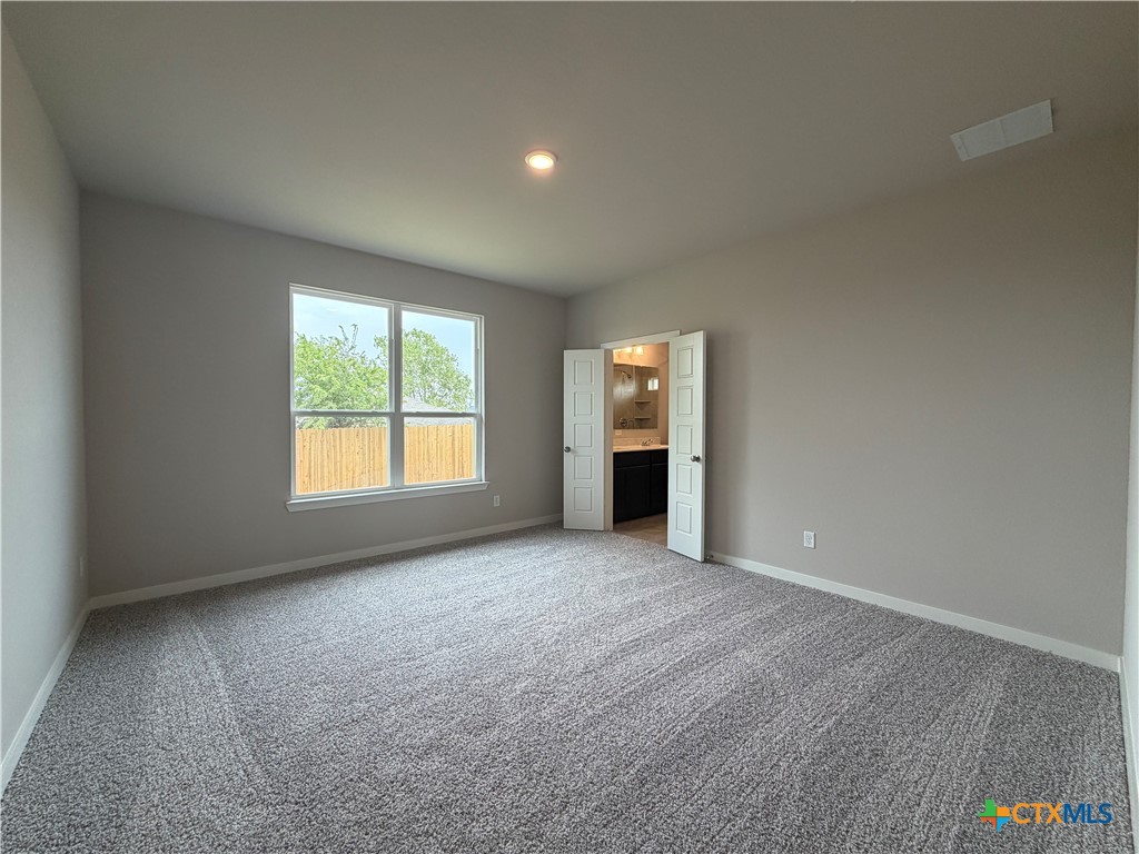506 University Avenue Property Photo 18