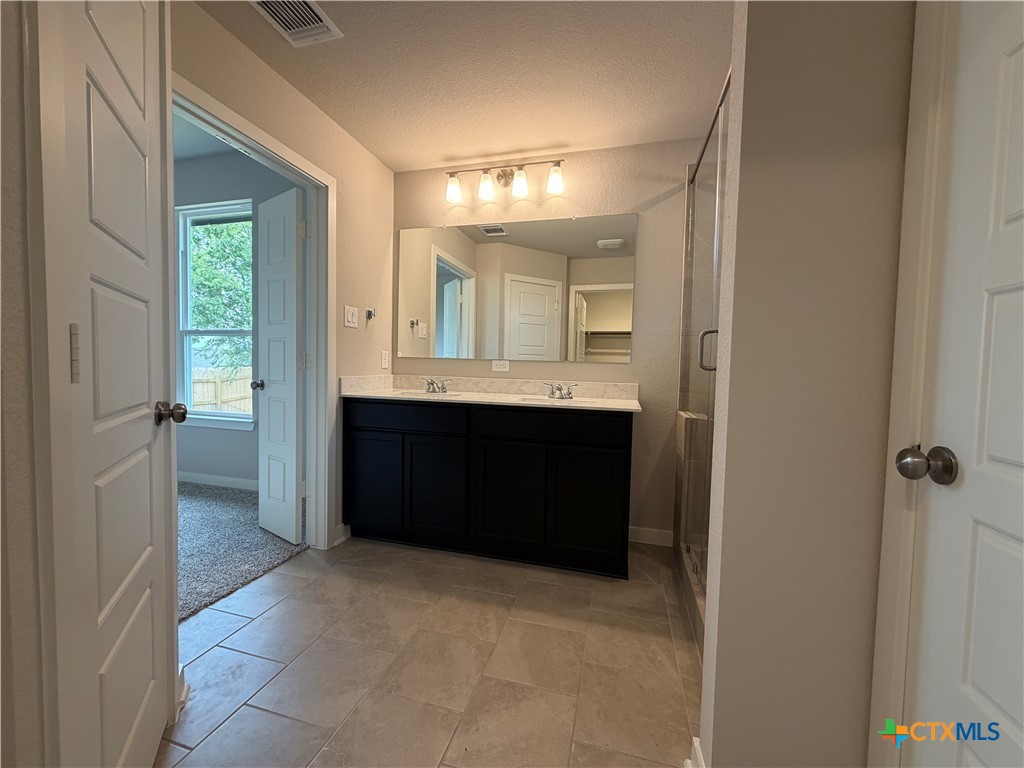 506 University Avenue Property Photo 23