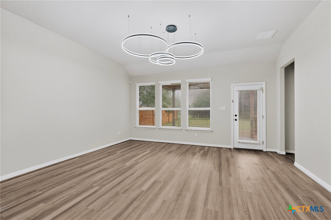 1239 Loma Ranch Property Photo 6