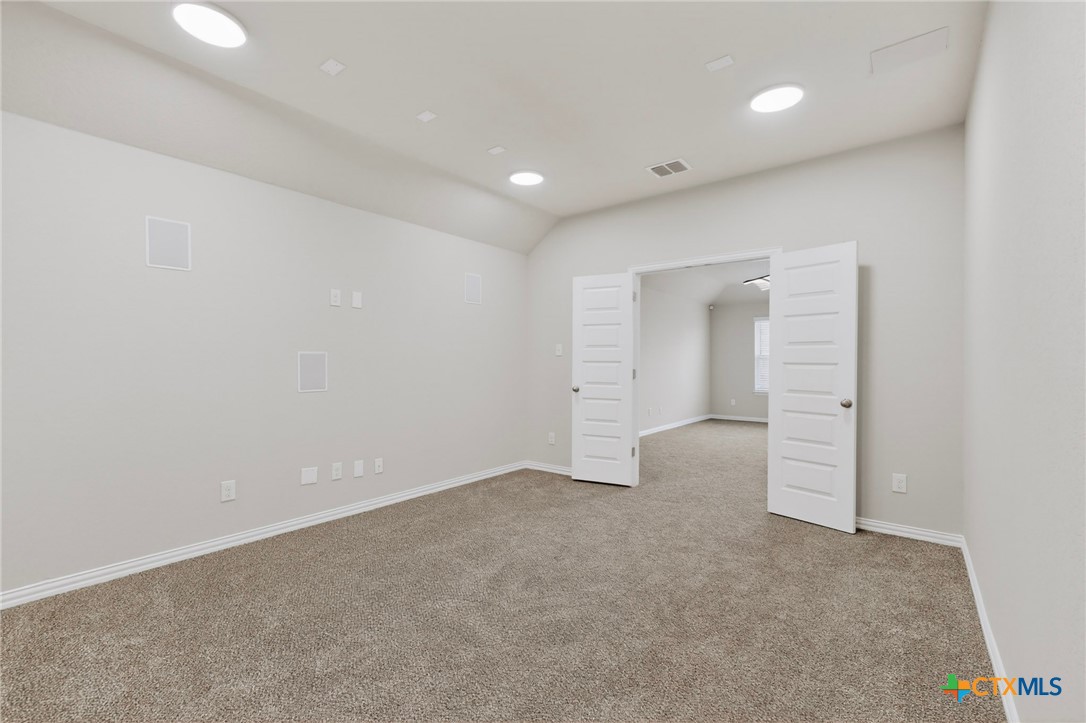 1239 Loma Ranch Property Photo 17