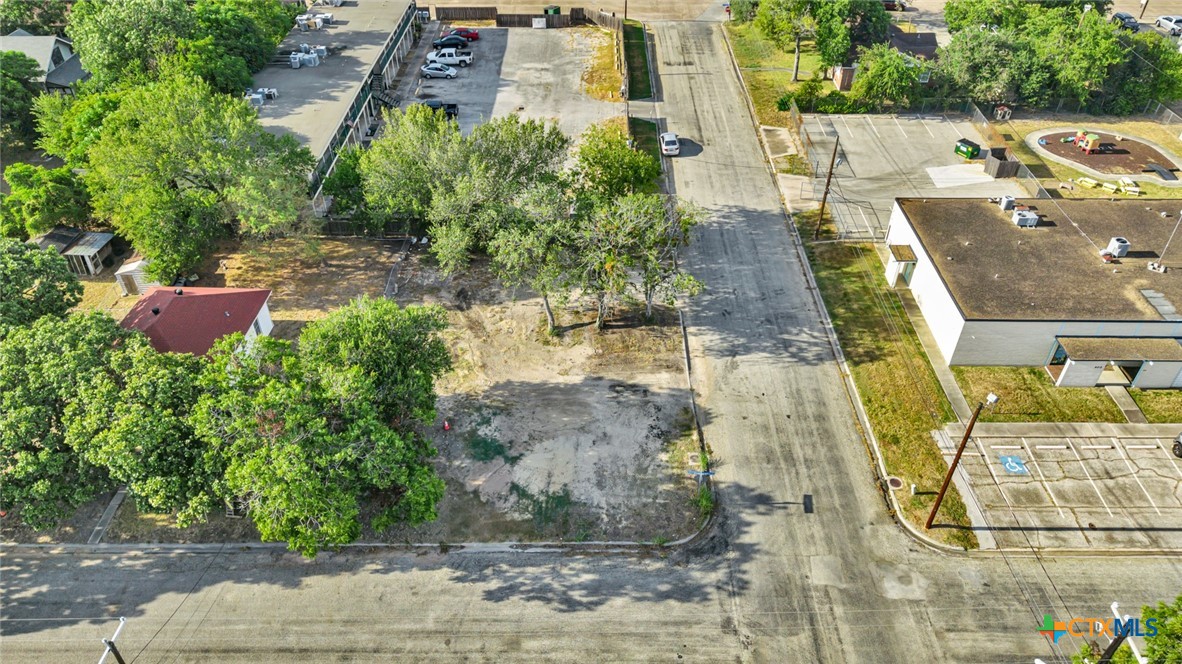 308 E Guadalupe Street Property Photo 4