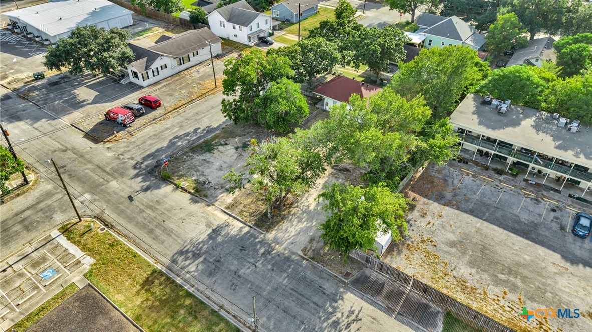 308 E Guadalupe Street Property Photo 9