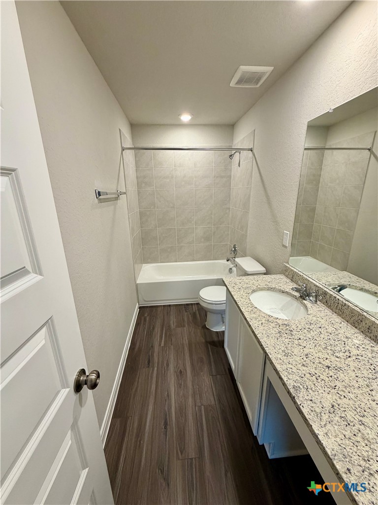 1208 Sweden Property Photo 10