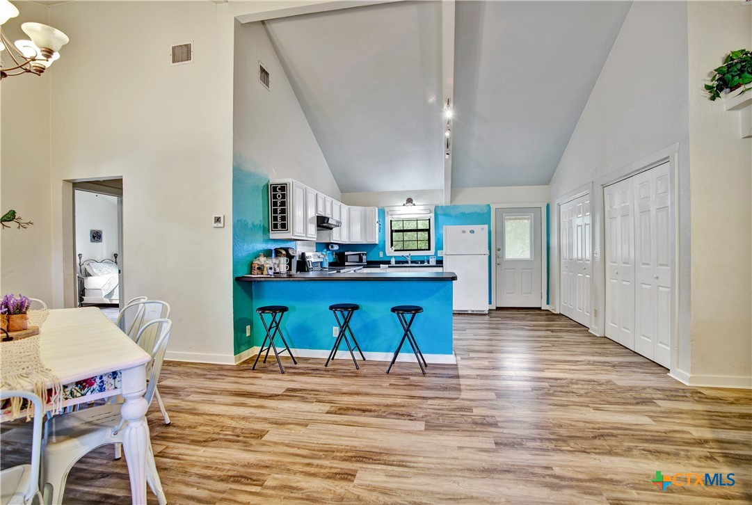 818 Fawn River Drive Property Photo 3