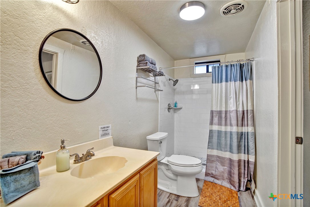 818 Fawn River Drive Property Photo 14