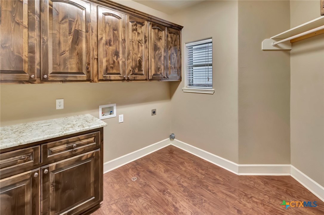 249 Post Oak Bend Property Photo 11