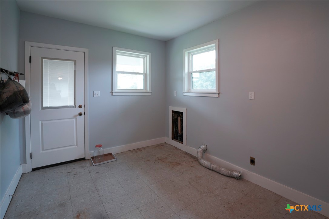 214 South Street Property Photo 28