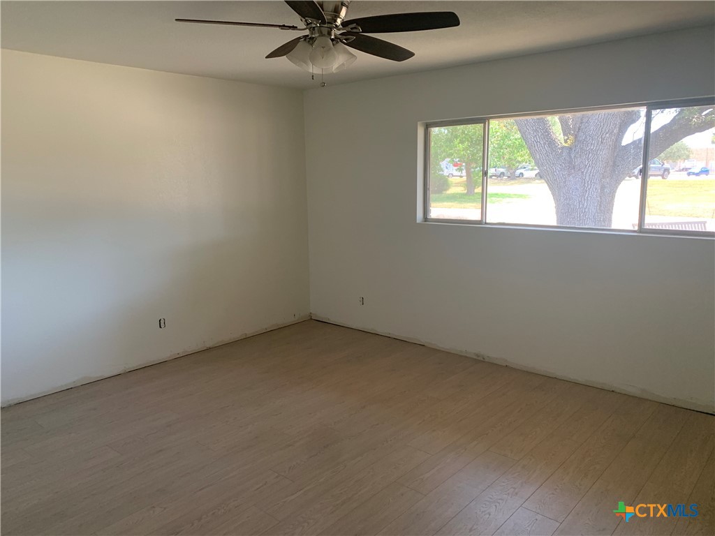 2202 E Loma Vista Avenue Property Photo 17