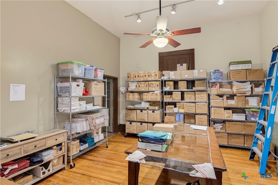 111 E Gonzales Street Property Photo 25