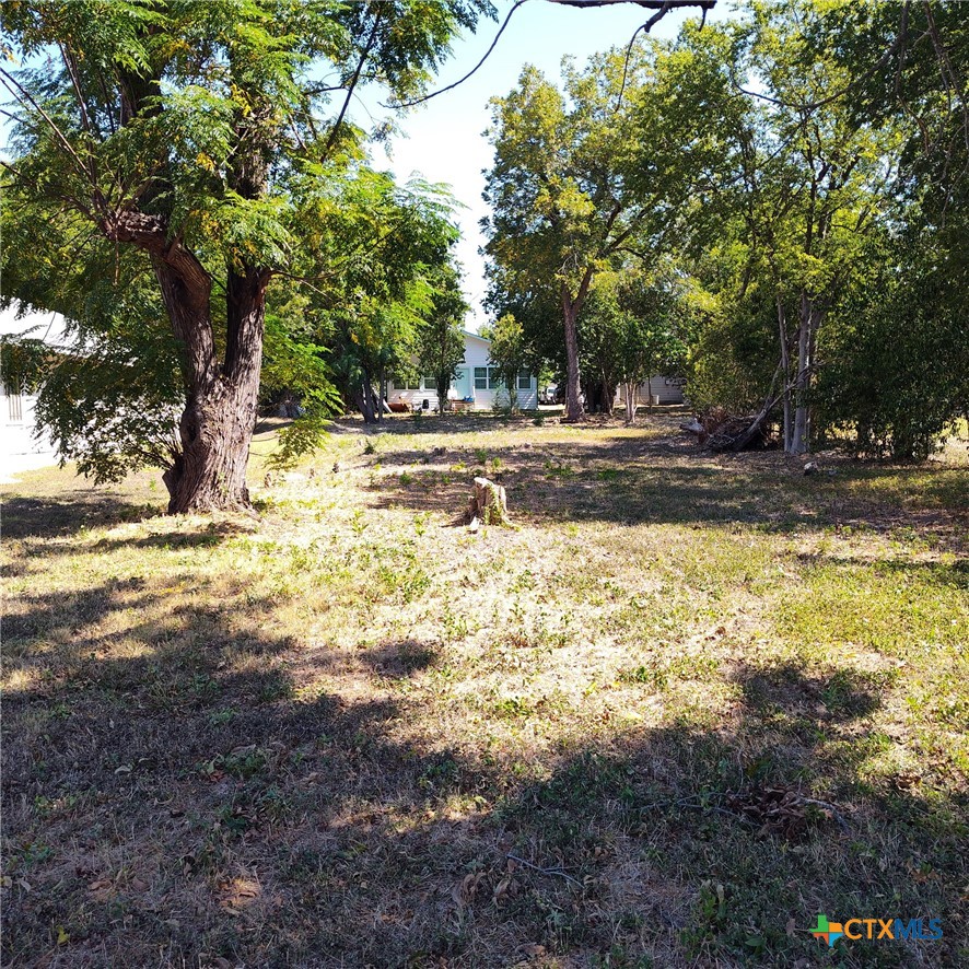 1004 E Avenue E Property Photo 1