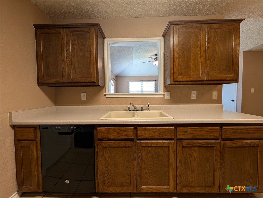1644 W County Line Road Property Photo 17