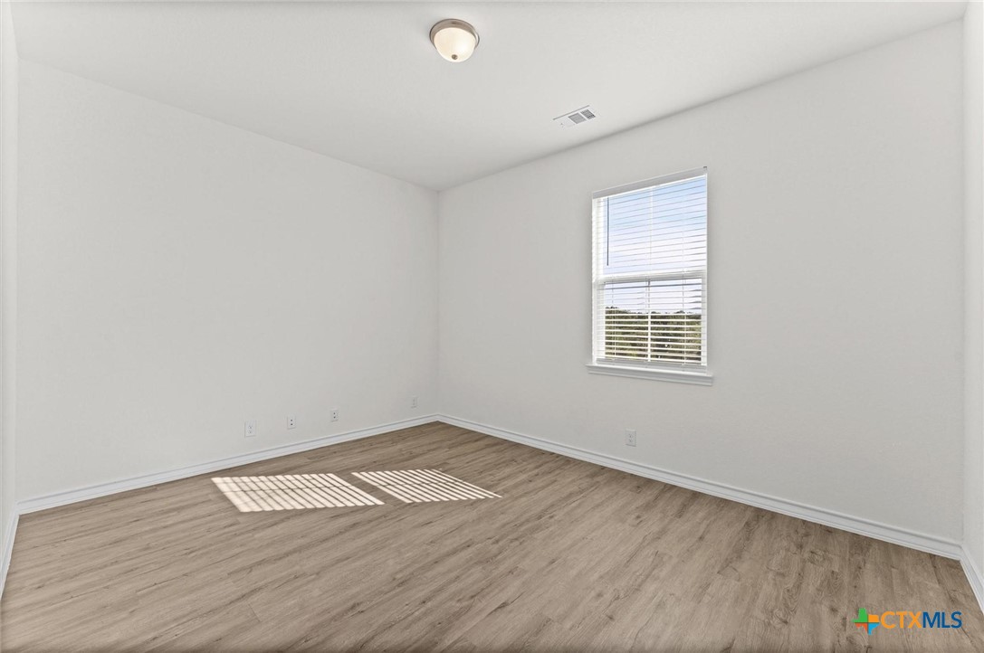 1130 Twin Deer Lane Property Photo 17
