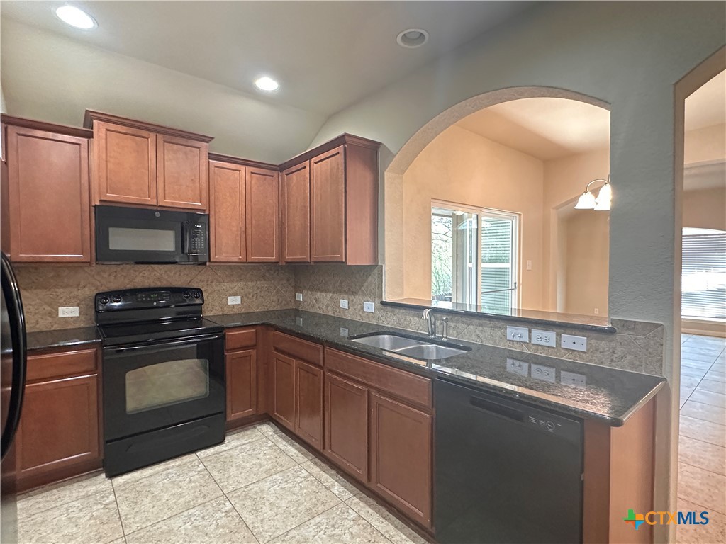 2020 Meadow View Drive Property Photo 9