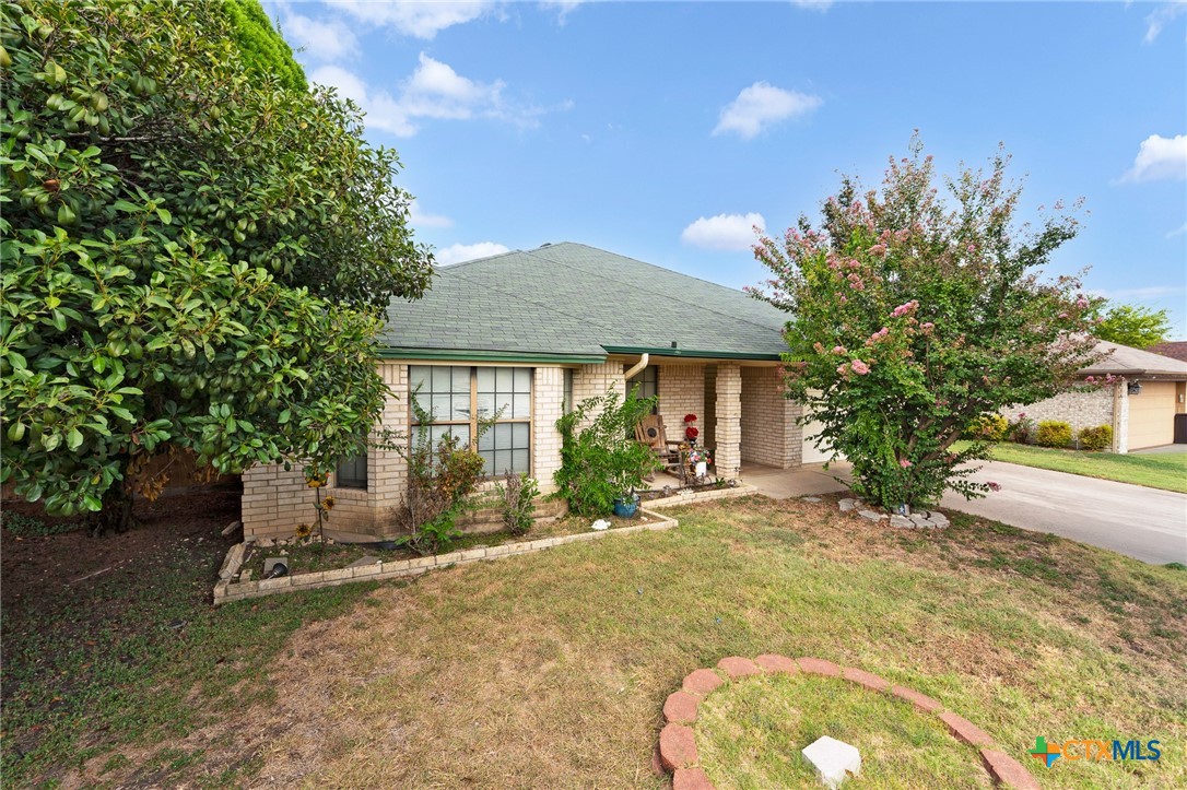 4804 Acorn Creek Trail Property Photo 11