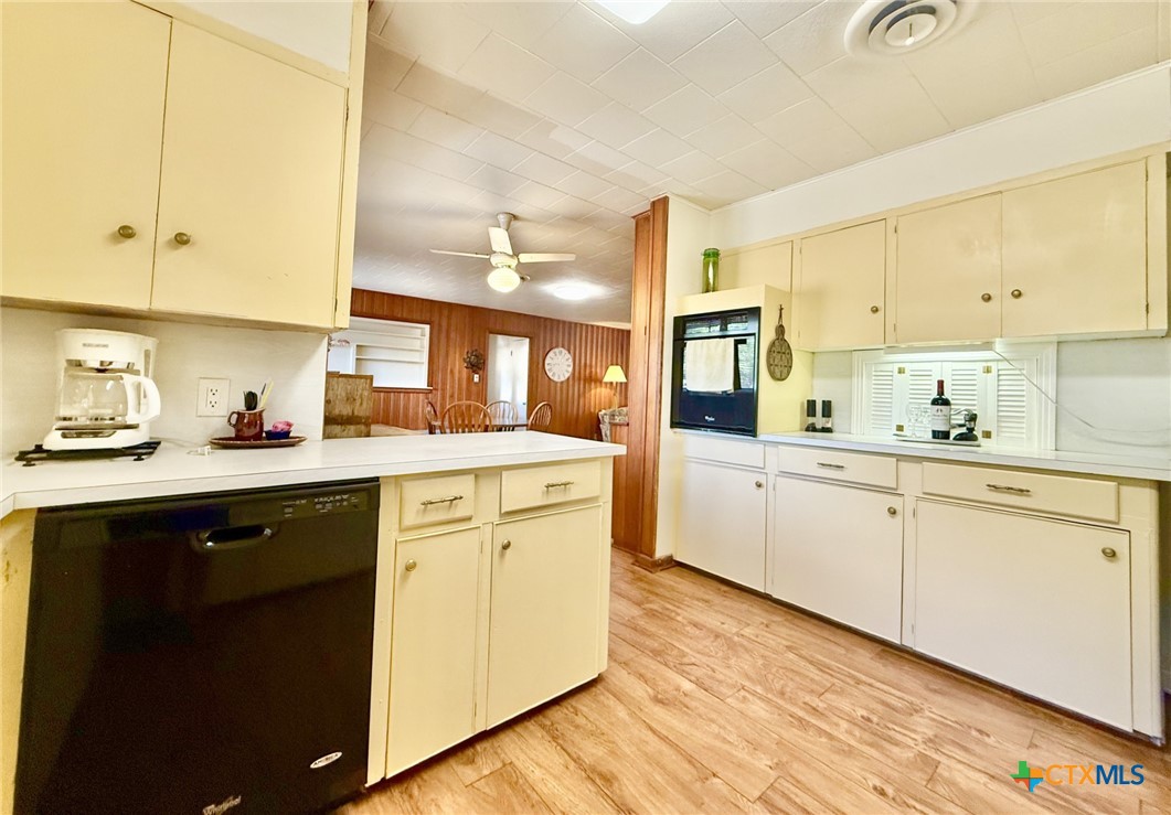 308 Louise Street Property Photo 24
