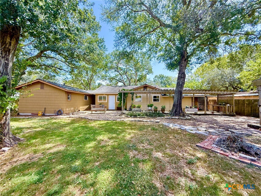 308 Louise Street Property Photo 39