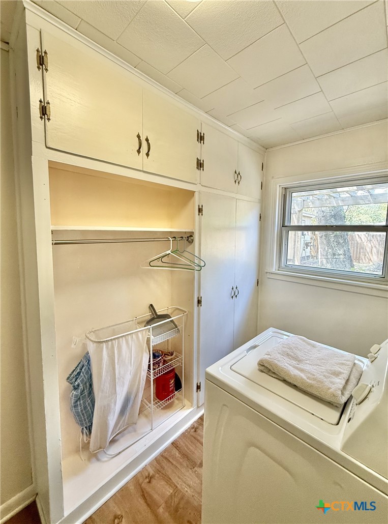 308 Louise Street Property Photo 40