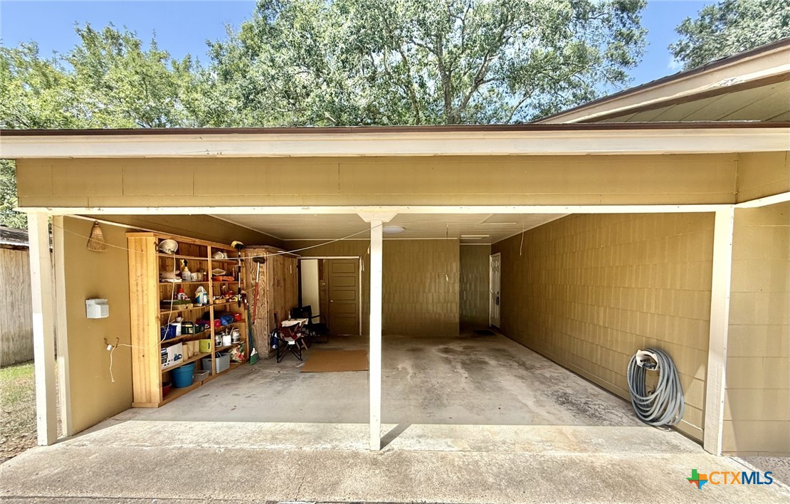 308 Louise Street Property Photo 45