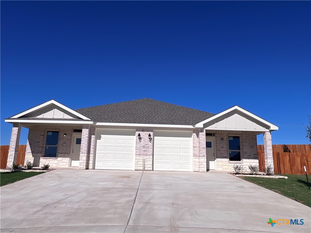 111 Levi Court Property Photo 1
