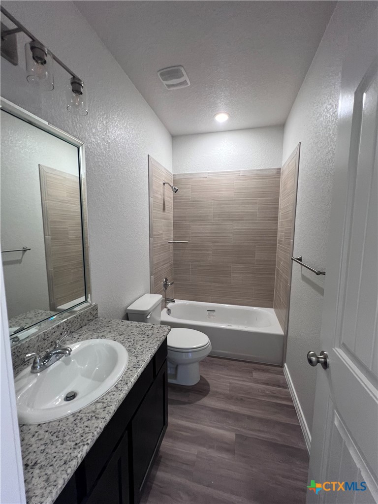 111 Levi Court Property Photo 6