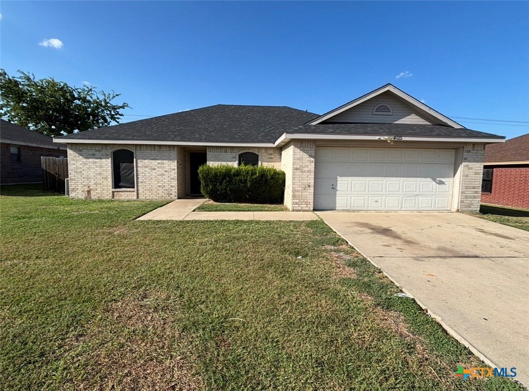 405 James Loop Property Photo 1
