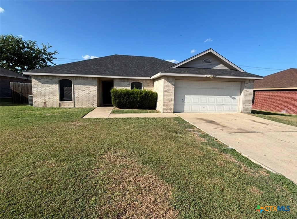 405 James Loop Property Photo 2