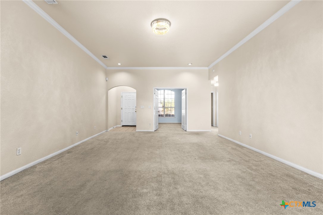 211 Sims Ridge Drive Property Photo 3