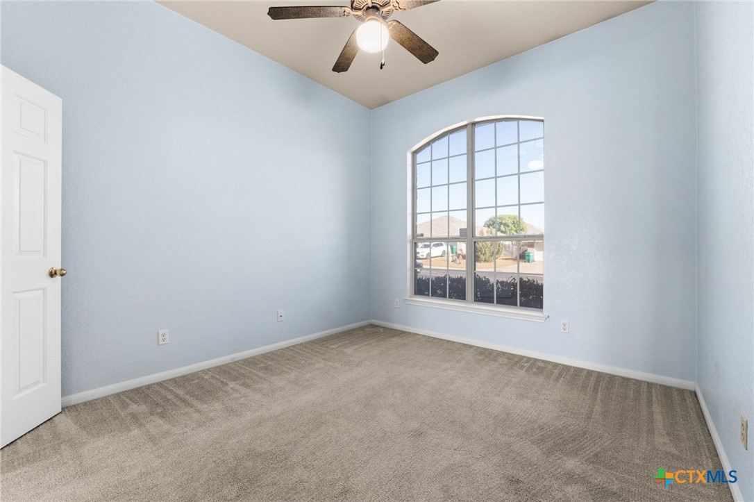 211 Sims Ridge Drive Property Photo 4