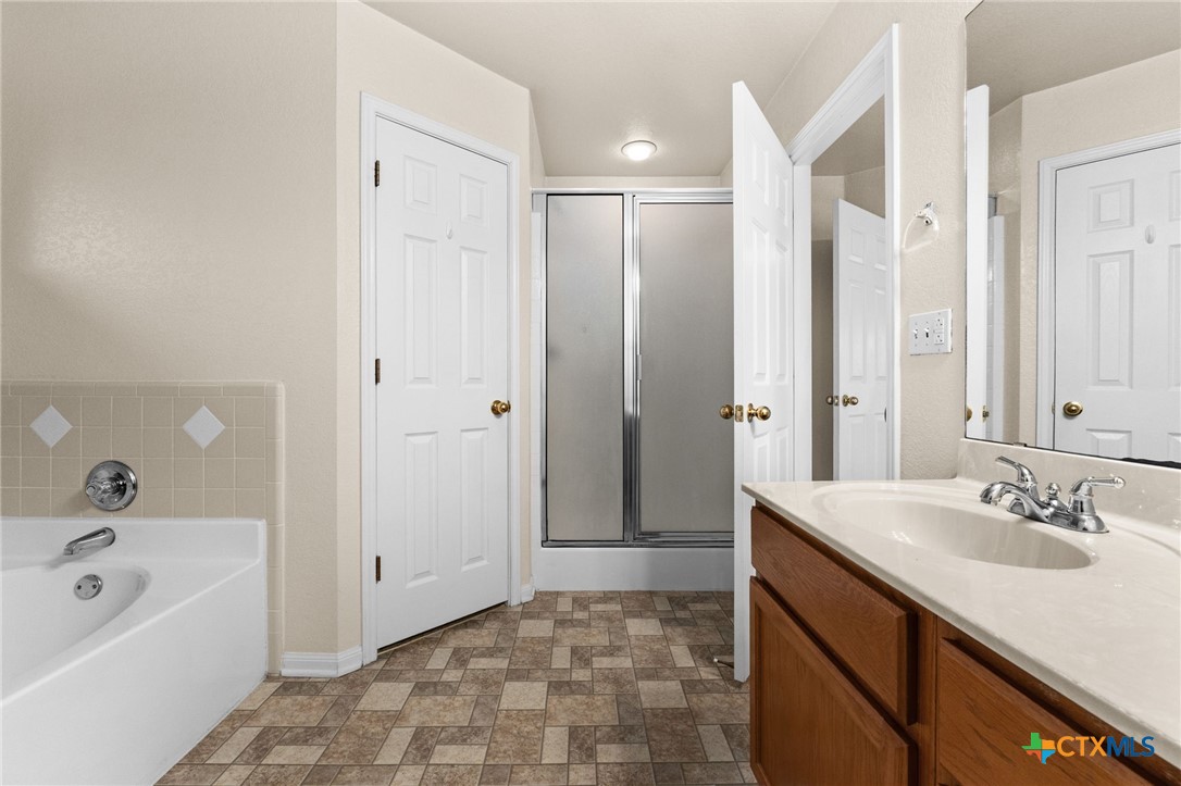 211 Sims Ridge Drive Property Photo 11