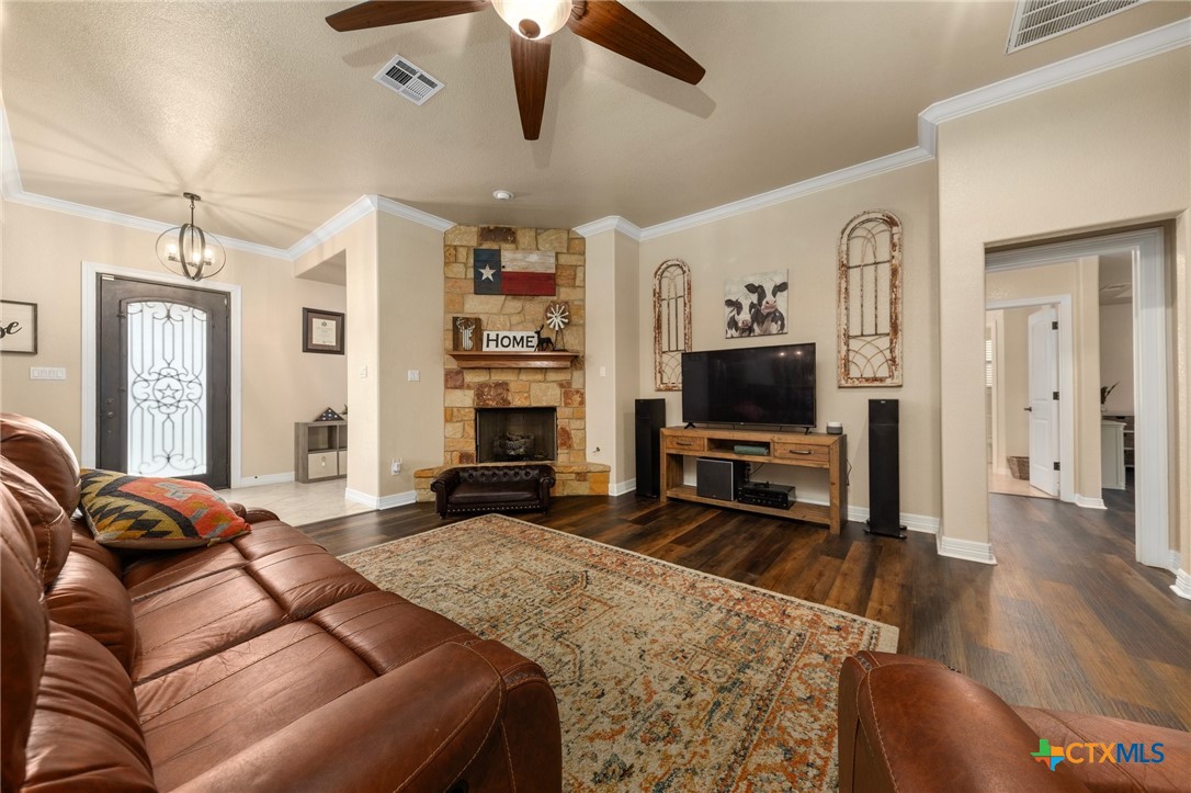 770 County Road 3371 Property Photo 2