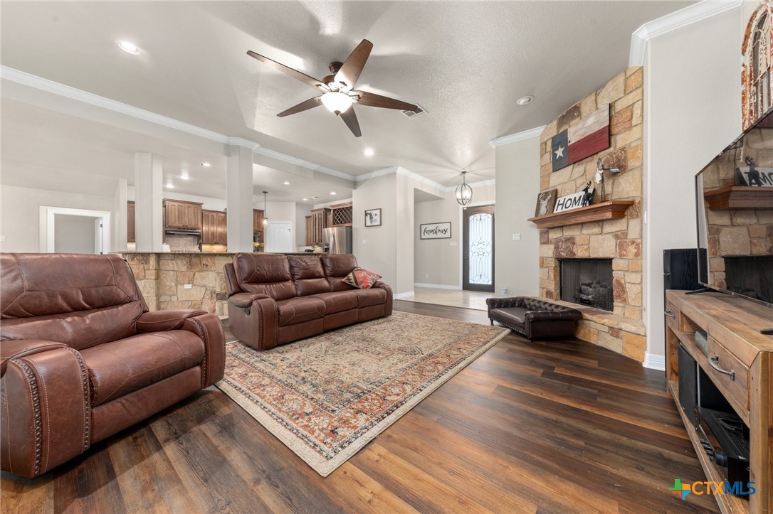 770 County Road 3371 Property Photo 4