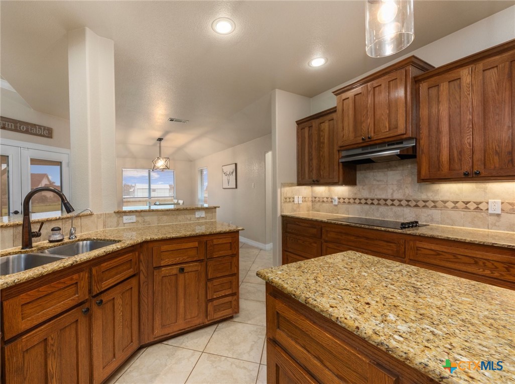 770 County Road 3371 Property Photo 10