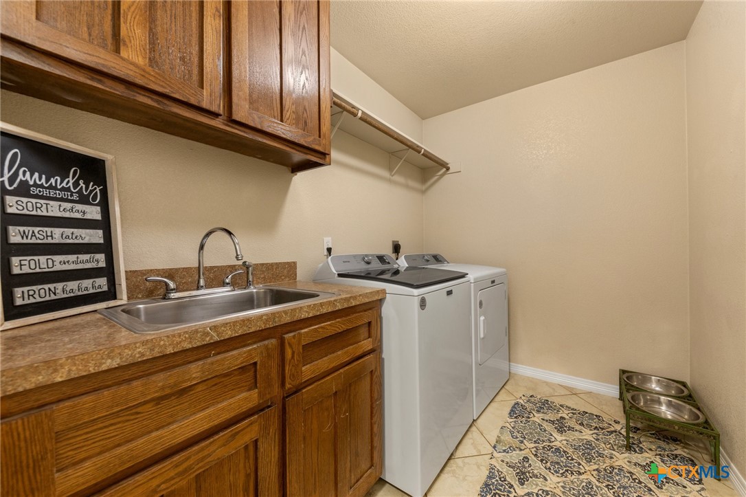 770 County Road 3371 Property Photo 28