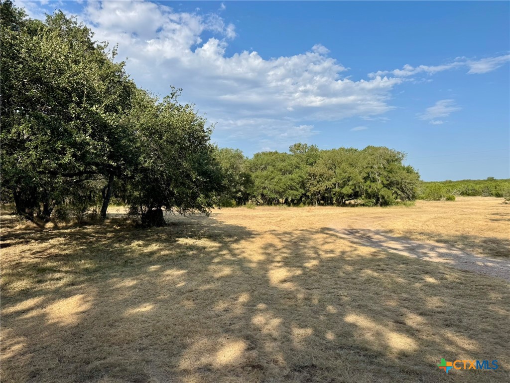 745 S Rocky Trail Property Photo 3
