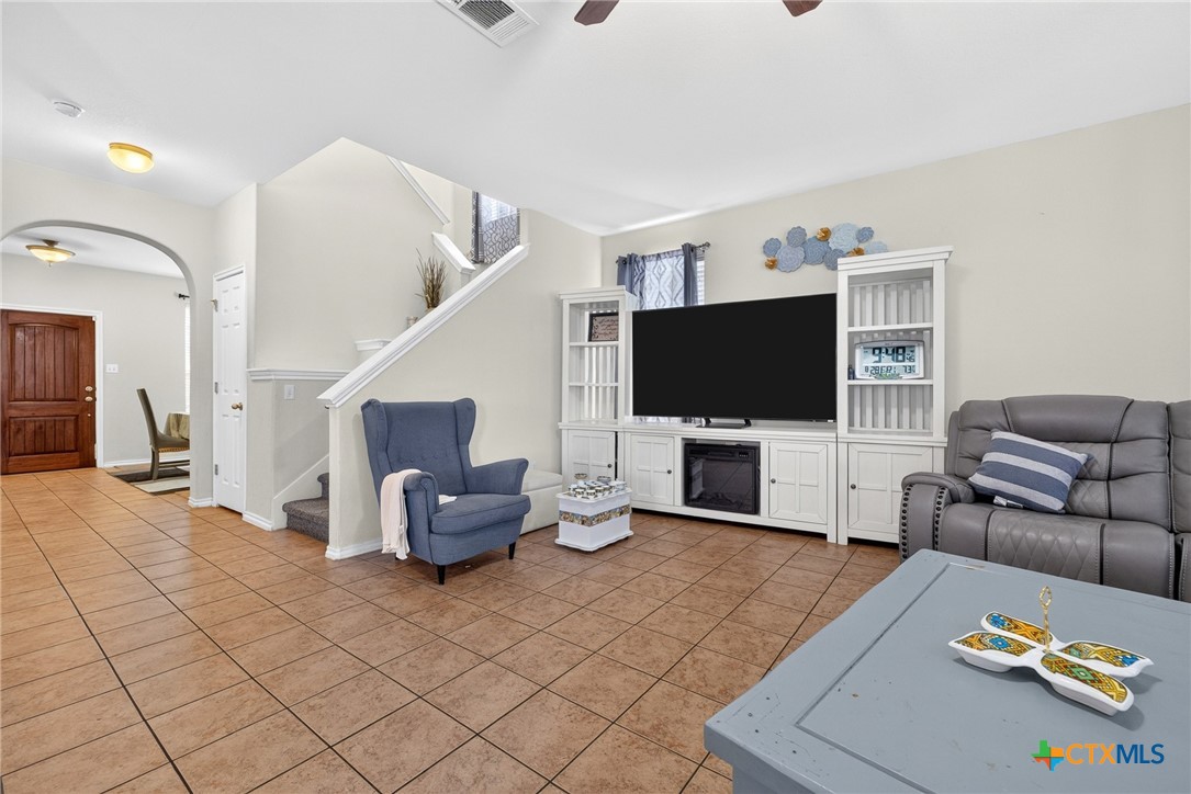 2604 Legacy Lane Property Photo 3