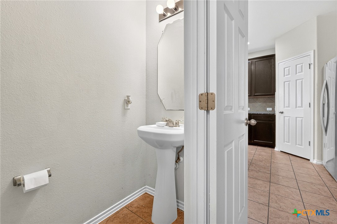 2604 Legacy Lane Property Photo 19